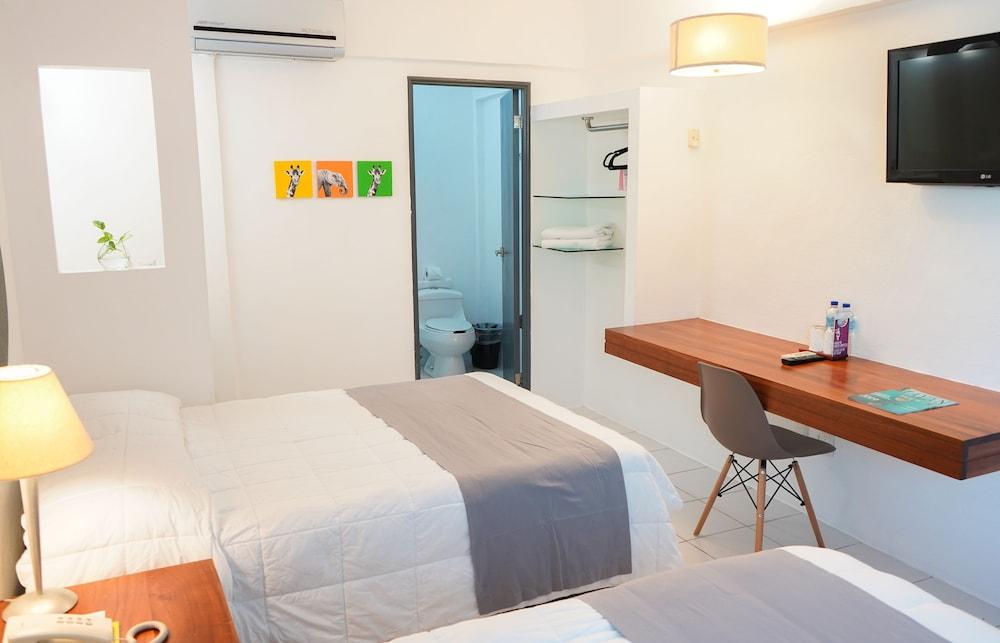 מלון Tryp By Wyndham צ'טומאל מראה חיצוני תמונה
