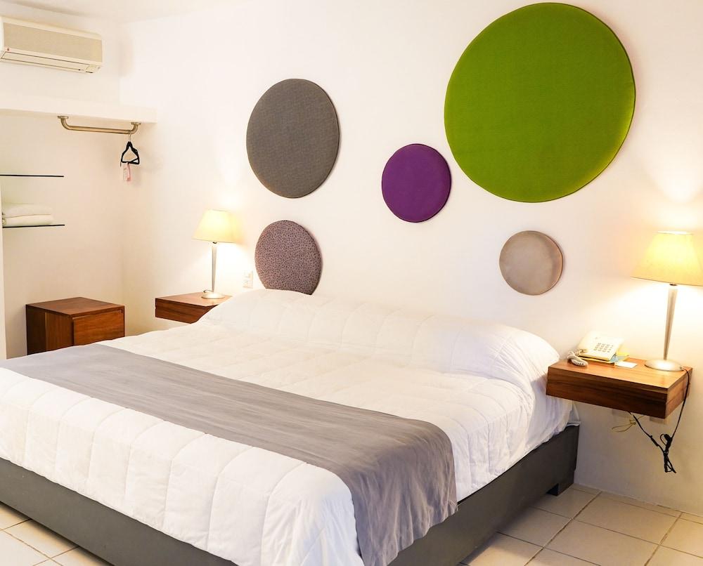 מלון Tryp By Wyndham צ'טומאל מראה חיצוני תמונה