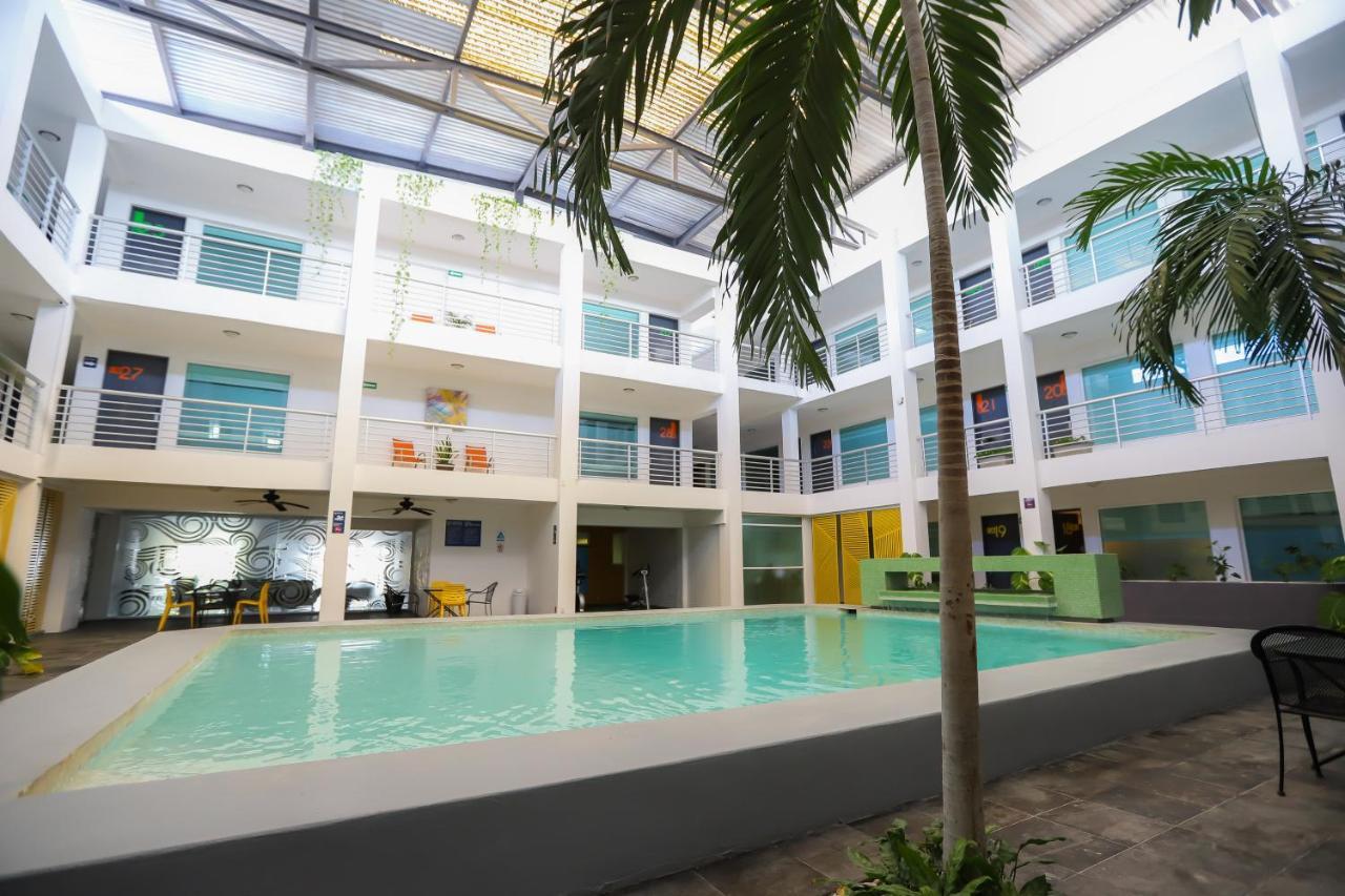 מלון Tryp By Wyndham צ'טומאל מראה חיצוני תמונה