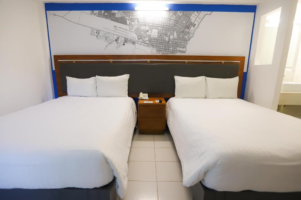 מלון Tryp By Wyndham צ'טומאל מראה חיצוני תמונה