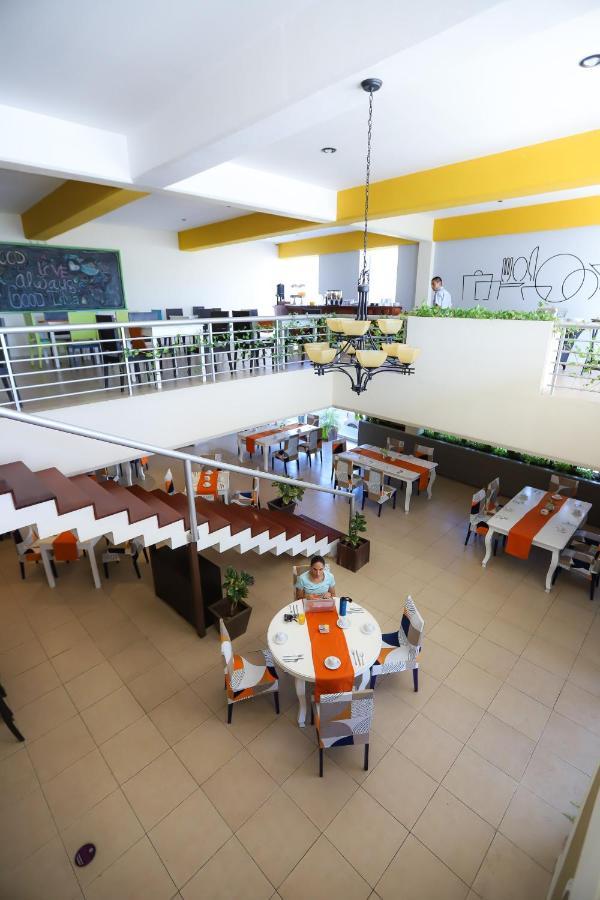 מלון Tryp By Wyndham צ'טומאל מראה חיצוני תמונה