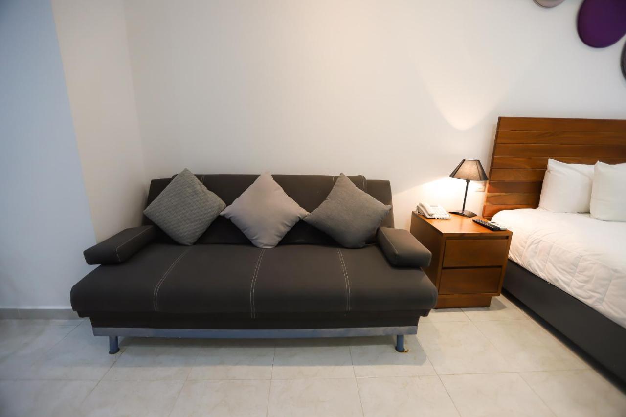 מלון Tryp By Wyndham צ'טומאל מראה חיצוני תמונה