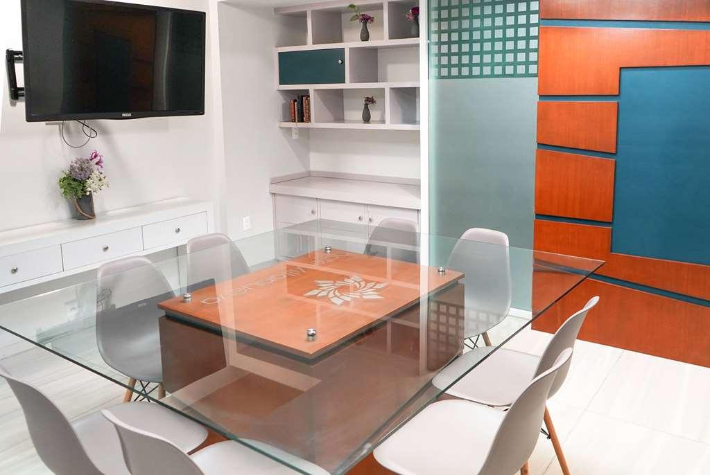 מלון Tryp By Wyndham צ'טומאל מתקנים תמונה
