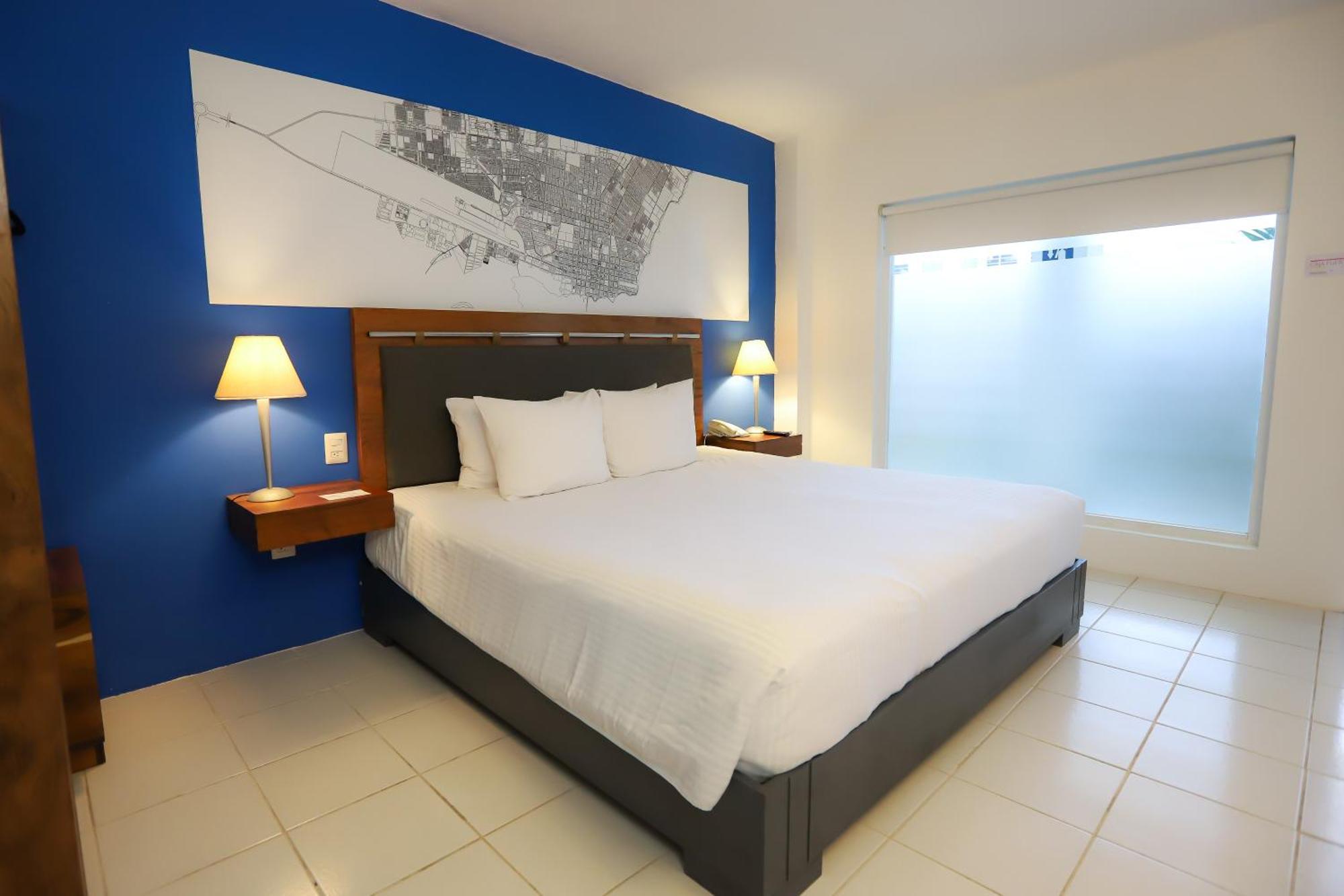 מלון Tryp By Wyndham צ'טומאל מראה חיצוני תמונה