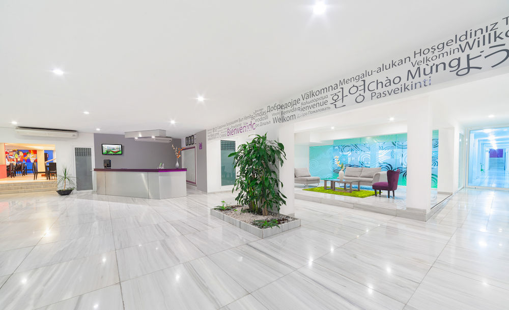 מלון Tryp By Wyndham צ'טומאל מראה חיצוני תמונה